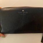 Kate Spade Wallet Photo 0