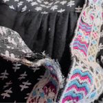 Skies Are Blue  XL Petite (with flaw) Tabbed Sleeves with Deep V-Neck Emb… Photo 13