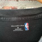 Abercrombie & Fitch Abercrombie Toronto Raptors NBA Long Sleeve T-shirt Top, S Photo 3