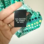 Rafaella  Ruffle Front Sleeveless Top in Green and Multi Dot Size L Photo 3