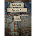 L.L.Bean  Favorite Fit Straight Leg Jeans Women’s Size 4 Reg Blue Denim 292220 Photo 4
