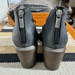 Lucky Brand Darvie Strappy Open Toe Block Heel Sandal Women 8 Black Leather Zip Photo 4