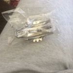 Interesting new hair clip Photo 1