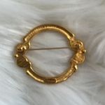 Monet  gold tone rhinestone and pearl brooch Photo 5