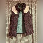 Nike  | 6.0 Women's Floral Puffer Vest, Size S Photo 3