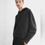 Everlane  Cropped Luxe Fleece Hoodie in Black, Size X-Small Photo 2