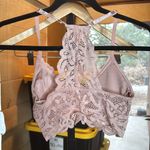 V Blush Rose Pink Lace Wireless Padded Bralette Size Small RN37080 Photo 2