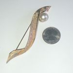 Coro Pegasus Vintage Gold Tone & Faux Pearl Brooch Shoulder Pin Photo 2