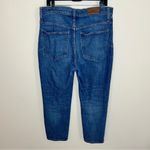 Madewell  women’s size 30 high waisted med wash blue denim jeans classic straight Photo 3