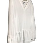 Daisy Fuentes  V-neck Blouse with Ruffle Detail. Size Small New.    LTOP077 Photo 2