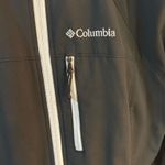 Columbia Women’s  Rain Jacket Photo 2