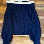 L’ATISTE  off the shoulder sweater Photo 4