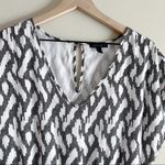 J.Crew Linen Blend Short Sleeve Romper w/ pockets in Black White Ikat Print, XS Photo 3