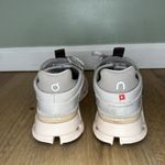 On Cloud Womens 9 Athletic Shoes CLOUDNOVA Running Gray Pink Cushion Support Photo 4