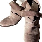 American Eagle  Outfitters Women's size 8 Suede Bootie Photo 0