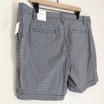 Talbots NWT Women’s Relaxed Chino Short Gingham Navy Blue White Size 14W Photo 3
