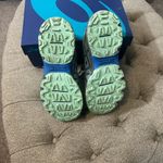 ASICS Gel Venture 7 Athletic Shoes Photo 8