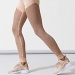 Carbon 38 Womens SZ Medium / Large Light Peach Tan Athletic Leggings Angular Mesh Photo 8