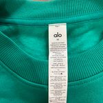 Alo Yoga Crew Neck Pullover size Medium Photo 2
