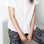 Theory  Mitrana Georgette Wide Leg Pant ~ 100% Silk Navy Blue Paisley Print Large Photo 5