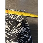 Christopher & Banks  Black/White Stretch‎ Capri-shorts - Size 16 Photo 6