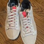 P448  Sneakers Photo 2