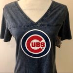 Campus Lifestyle NWT Genuine Merchandise Chicago Cubs V Neck Shirt Size Small Photo 1