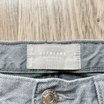 Everlane  Organic Cotton The 90’s Cheeky Crop Jean Acid Gray Size 28 Photo 4