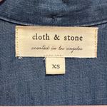 Anthropologie ANTHRO CLOTH & STONE TIE FRONT BLUE CHAMBRAY LYOCELL BUTTON UP LONG SLEEVE TOP Photo 3