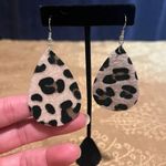 Boutique Soft Felt Cheetah Print Dangle Earrings Photo 2