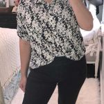 En Crême En creme size medium black & white floral shirt Photo 0