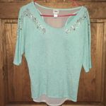 Daytrip Buckle  teal rhinestone lightweight  top! Photo 0