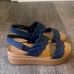 Crocs Brooklyn Low Sandals Photo 2