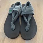 Sanuk yoga mat sling sandals gray size 7 Photo 1