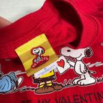Peanuts Snoopy & Charlie Brown Valentineās Graphic T Photo 4