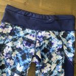 Pink Lotus  Navy Capri Geometric Print Leggings Athleisure‎ Athletic Gym XS Photo 7