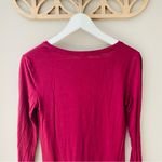 Old Navy  V-Neck Long Sleeve Top Maroon Sz Small Photo 6