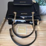 Michael Kors Set Photo 3