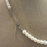 Elegant Fuax Pearl Necklace with Silver Saturn Pendant White Photo 2