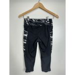 Athleta  Leggins Womens Capri‎ Camouflage Print Black/White Size XS Photo 3