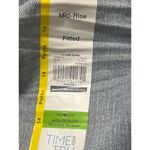 Time And Tru Women's Mid-Rise Skinny Jeans Size 14P Fitted Light Distressing NWT Photo 4