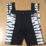 EXPRESS B85 Womens Leggings Black & White Tye Dye Size Xs-Small Photo 3