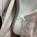 Sonoma  Short Fleece Bathrobe Women's Small Pink Gray Plaid Soft Cozy Belted Photo 4