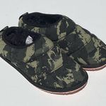 Sorel  Women’s Bodega Run Slippers Green Camo Lined Indoor Outdoor Sole size 7 Photo 1