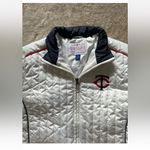 Genuine Merchandise Women’s Puffer Jacket Full Zip Twins Embroidered Sz M Photo 2