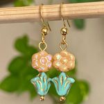 Handmade quality flower Czech glass beads unique fairy simple chic dangle earrings💐💚 Photo 3