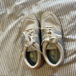 New Balance  Sneakers  Photo 1