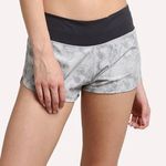 Vuori  Omni Performance Shorts Photo 0