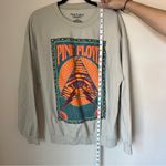 Pink Floyd  Cream Tan Crew Neck Sweatshirt Size Large Women’s Band Shirt Sweater Photo 1
