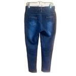 No Brand Pull on Photo 1